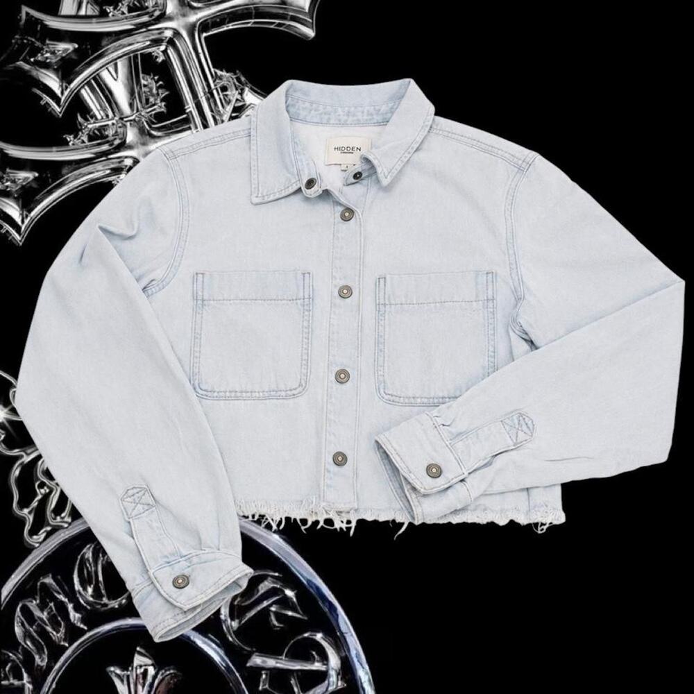 Hidden light blue denim jacket